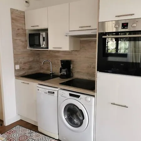 Renove, Piscine A Debordement, Vue Apartment Cannes