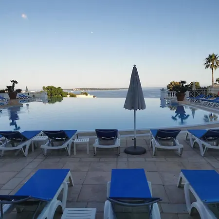 Renove, Piscine A Debordement, Vue Apartment *